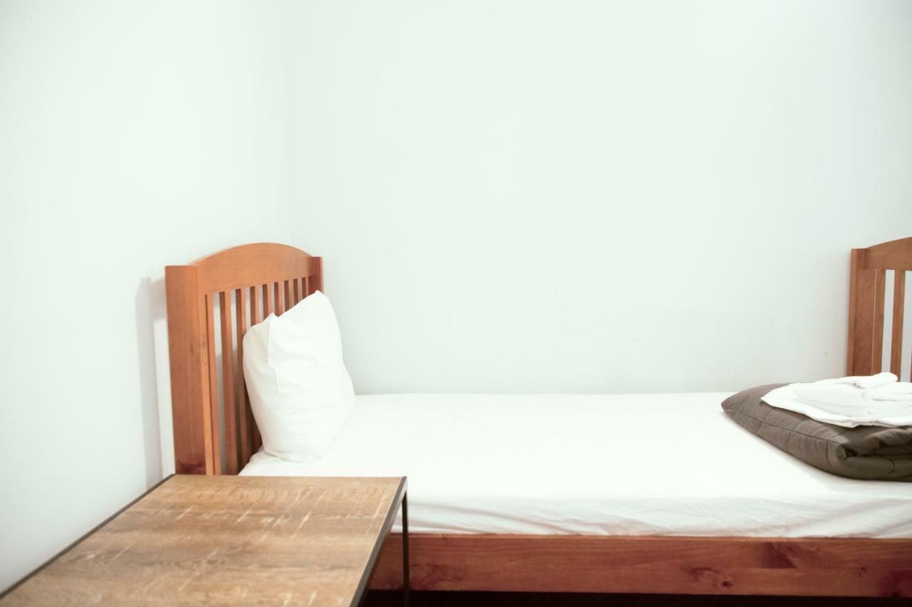 Laneway Backpackers Hostel Wellington Exterior photo